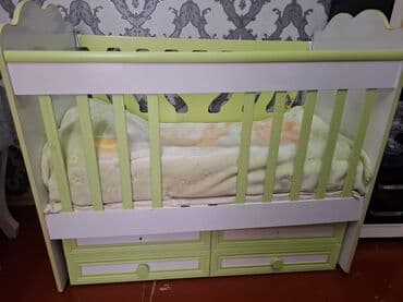 taxt matrasl işlenmiş: Для девочки и мальчика, Б/у, Четырехугольная, Колыбель, Без бортиков, С матрасом, Без механизма качания — 1