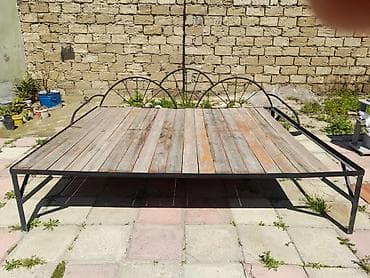 gencede mebel: Metaldan karkaslı, taxta lövhəli geniş həyətyanı istirahət — 1