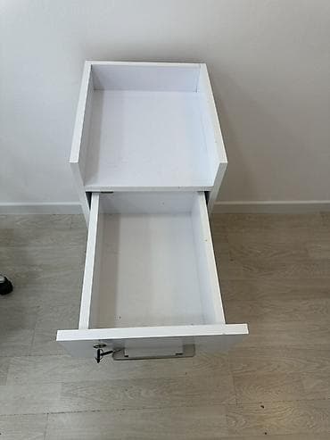 Ofis üçün mebel. Kreslo ve skaf satilir. Hec bir problemi yoxdur — 4