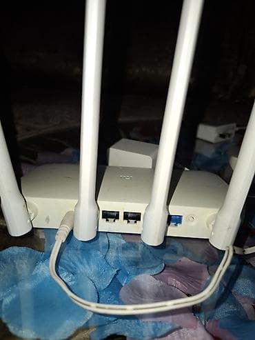 adapt: Xiaomi Mi Router 3 (4 antennali) – 2 ədəd Xüsusiyyətlər: - 4 ədəd — 3