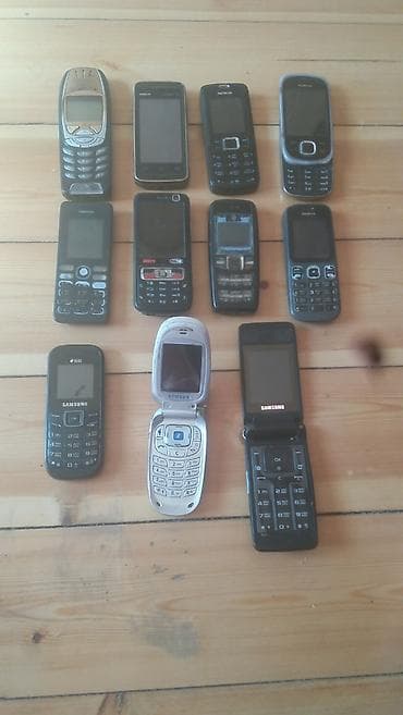 philips xenium 9@9d: Nokia — 1