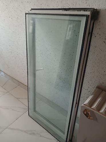 PVC profilindən sürgülü balkon/qapı sistemi üçün şüşəli çərçivələr və — 2