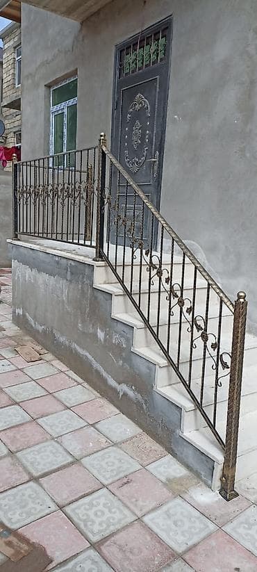 işlənmiş ev qapılar: Her nov meheccerlerin yigilmasi — 1