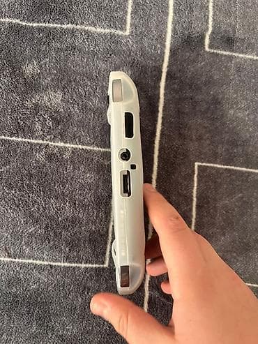 oyun notebookları: PSP Vita Hec problemi yoxdur 8 gb yaddaş 1000 Oyunlar var kabro — 4