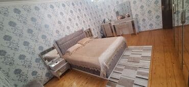 ayı dərisi: İkinəfərlik çarpayı — 1