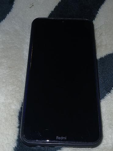 Redmi smartfon - Ekran: 6.22" HD+ (təxmini), damla-notch ön kamera