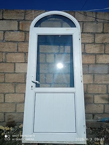 pvc qapi: PVC giriş qapısı Eni 90 sm Hündüru 2 m - Material: ağ rəngli PVC — 1