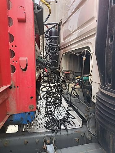 lada vaz priora: DAF XF dartqı (traktor) və tentli qoşqu • Marka/model: DAF XF • — 5