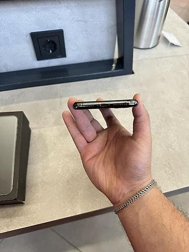 i̇phone 8 plus: IPhone 11 Pro Max, 64 GB, Alpine Green, Zəmanət, Simsiz şarj, Face ID — 8