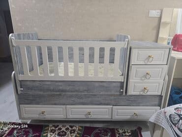 Oğlan və qız üçün, İşlənmiş, Dördbucaq, Beşik, Dəstsiz, Matras ilə, Yellənmə mexanizmsiz