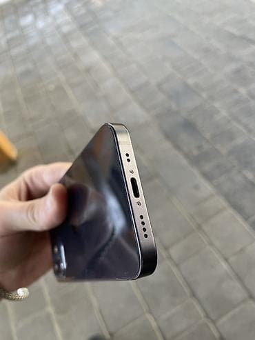 xarab iphone: IPhone 12 mini, 64 GB, Qara, Face ID — 6