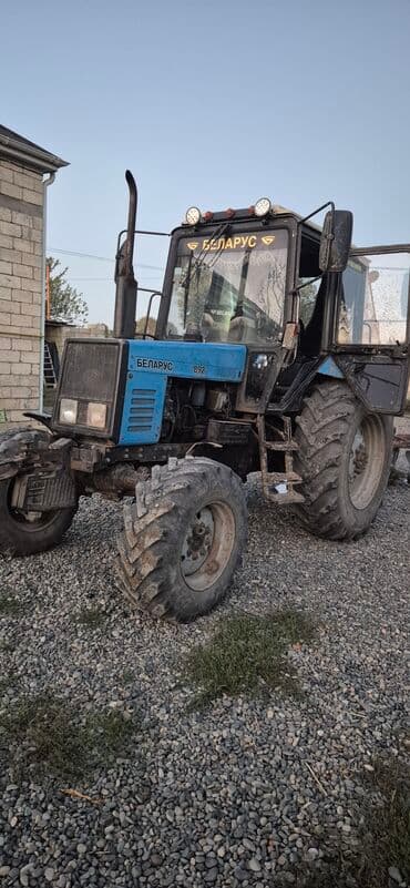 sürətlər qutusu: Belarus 892 traktor - Rəng: mavi/qara, kabinalı - 4x4 (ön dartma) — 3