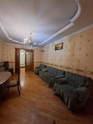 Seherin merkezi. Elmler metrosunun duz cixisinda,H.Cavid — 1