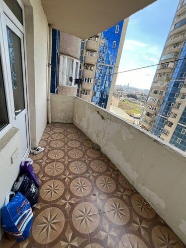 1 комнатная квартира в новостройке: 3 otaqlı, Yeni tikili, 92 kv. m — 12