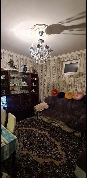 babek kiraye ev: Bakı, 7-ci mikrorayon, 4 otaqlı, Köhnə tikili, m. Dərnəgül, 120 kv. m — 4