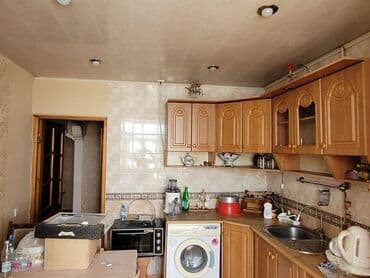 razinde kiraye evler 2 otaqli 300 azn: Bakı, Qaraçuxur qəs., 3 otaqlı, Köhnə tikili, m. Xalqlar Dostluğu, 80 kv. m — 4