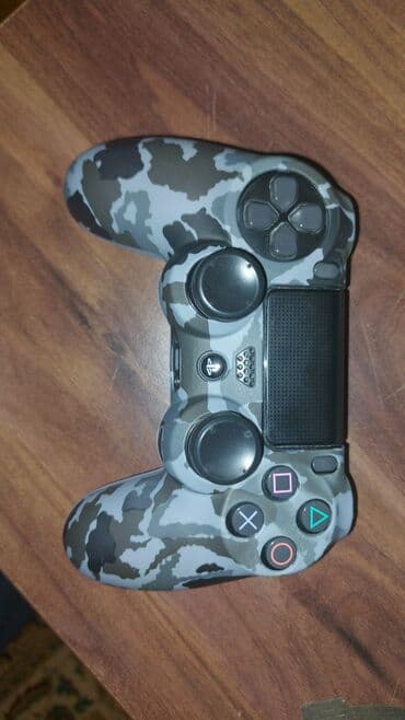 playstation 4 2. el fiyatları: Təcili satılır Ps4 slim 2 ədəd orijinal jostiklə 2 ədəd cexol zayadaka — 5