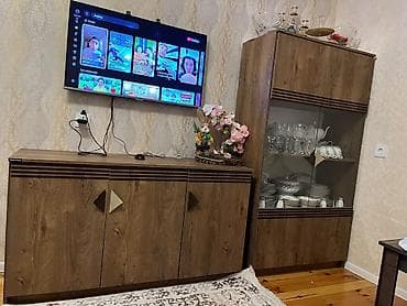 kamot: Yemək otağı üçün vitrin və komod dəsti - Material: ağac teksturalı — 1