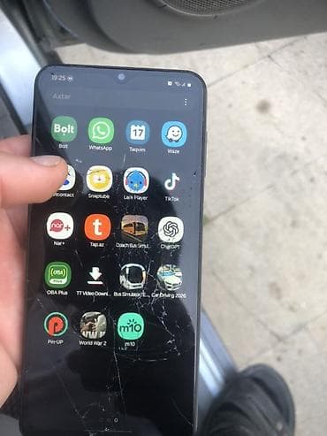 13 mini iphone: Samsung 64 GB, rəng - Qara, Qırıq — 1