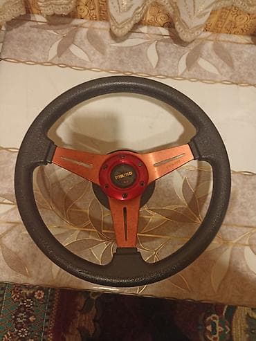 Şin və təkərlər: Momo rolu — 1