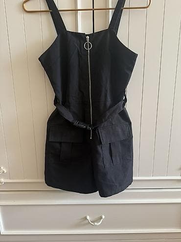 Qara rəngdə qadın kombinezon-şort - Stil: utilitar/streetswear tərzi — 1