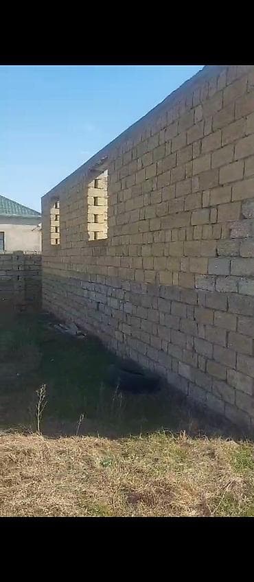 ag seherde ev satilir: Satışa təqdim olunur: həyətyanı sahəsi olan yarımçıq tikili.2 şotun — 5