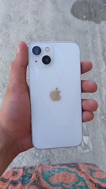 iphone 19: IPhone 13 — 2