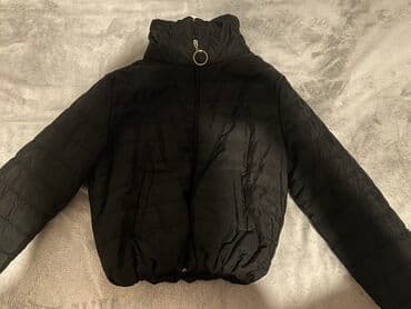 zara gödəkçə: Qara rəngli qısa puff kürk (yüngül şişmə gödəkçə)Yeni kimidir - — 1