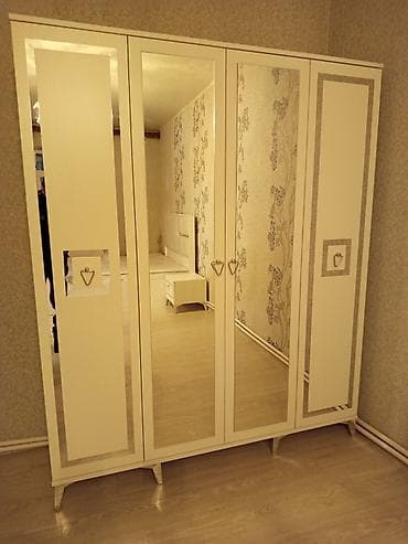 pol kraskasi: İkinəfərlik çarpayı, Dolab, Rusiya, Yeni — 1