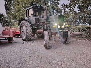 MTZ tipli təkərli traktor - Ön təkərli dar baza, arxa iri kənd