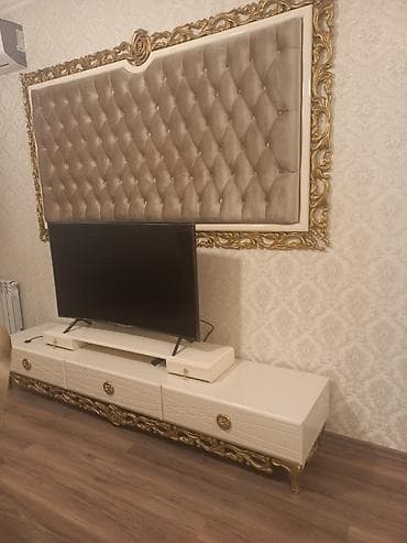 divar polkalari: Düz TV altlığı, Polkalı — 3