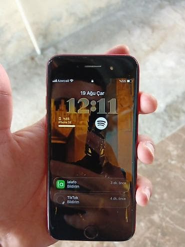 ip 12 pro: IPhone SE 2020, Qırmızı, Simsiz şarj — 6