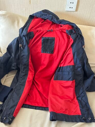 kisi pencekleri: Мужская ветровка, темно-синего цвета, б/у, в идеальном состоянии — 2