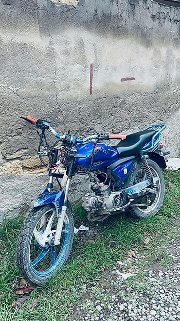 moto şalvar: Mavi rəngli şəhər tipli motosiklet - Yanacaq: benzinli, 4-takt — 3