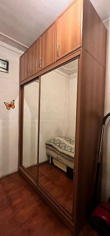 koridorda dolap: Ra.SAMİRƏ 🦋 DEHLİZ DOLABI SATILIR ÖLCÜ Hündürlüyü 2.60, eni 1.68 — 1