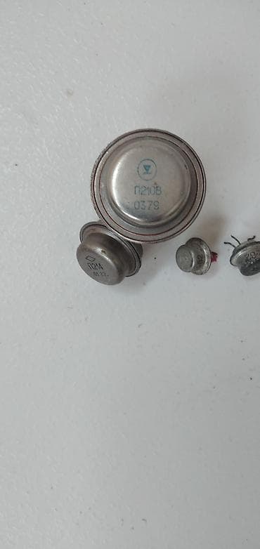 barter komputer: Sovet istehsalı güc tranzistorları və yarımkeçirici elementlər dəsti — 1