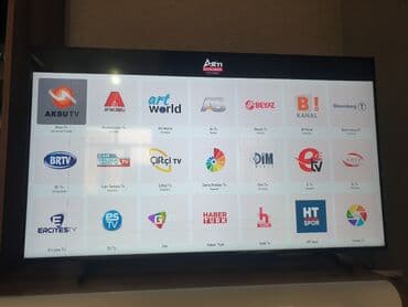 crt televizor: Samsung Smart TV, böyük ekranlı model Xüsusiyyətlər: - Smart Hub — 4