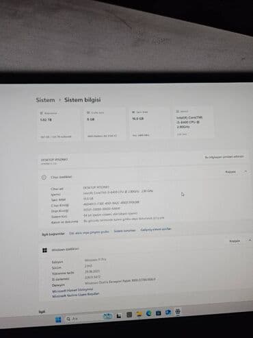 pc kompüter: Özəllikləri ; Ekran kartı rx 5700 xt ( 3060 la eyni ) İşlemci i5 8400 — 3