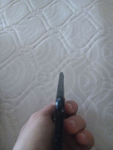 iphone 7 ikinci el: IPhone 7, Qara, Barmaq izi — 4