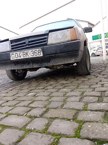 Asia: VAZ 2109 (Samara) – 5 qapılı hetçbek otur sür maşındı. tək — 5