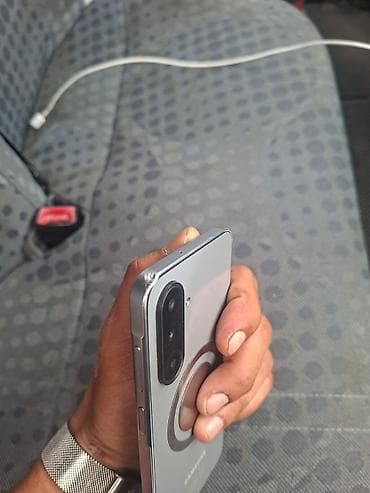 philips xenium 9@9s: Samsung Galaxy A17, rəng - Gümüşü — 6