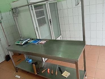 Restoran, kafe avadanlığı: Asilqanli nerj masa 350 Azn. Olchu deqiq deyil. Unvan Bineqedi. Shirin — 1