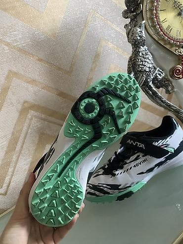 ağ şalvar: ANTA “MOVING” qaçış idman ayaqqabısı .125 manata alinib 30 manata — 4