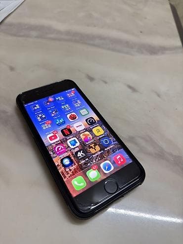 2 ci əl komputer: IPhone SE 2020, Qara, Simsiz şarj — 1
