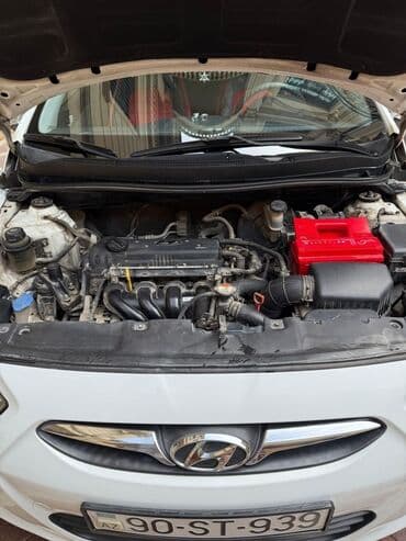 тойота камри 2012 цена: Hyundai Accent sedan – ağ rəng, 4 qapı, şəhər üçün rahat və ekonomik — 7