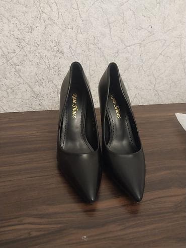 ayaqqabı: Qadın klassik tuflisi – Rose Shoes - Model: incə burunlu, qapalı — 1