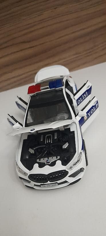 bugatti veyron qiymeti: Oyuncaq Bmw 1/24 Ölçülü modellər Hamısı Birinin qiymeti 16 manatdı — 4