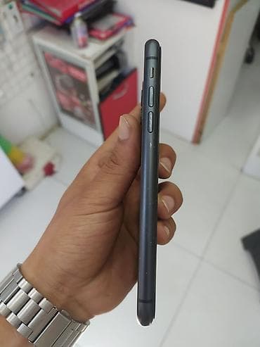 iphone 100: IPhone 11, 64 GB, Qara, Barmaq izi — 2