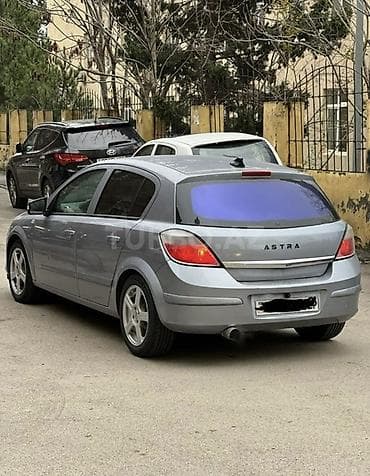 teker bazarı babek: Opel Astra: 1.4 l | 2006 il 239500 km Sedan — 4