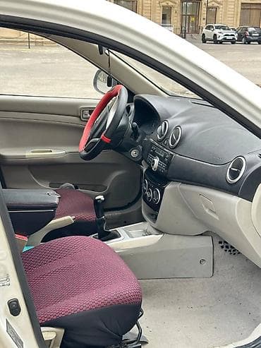 Changan Alsvin V3: 1.4 l | 2018 il 135000 km Sedan — 6